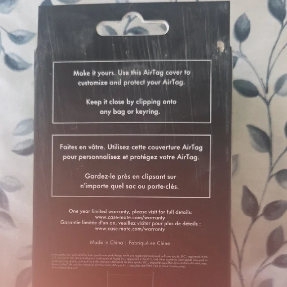 Kate Spade Protective Case For Air Tag NWT - Picture 2 of 2